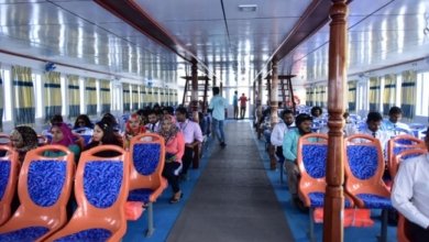 Double deck ferry 2.jpg.