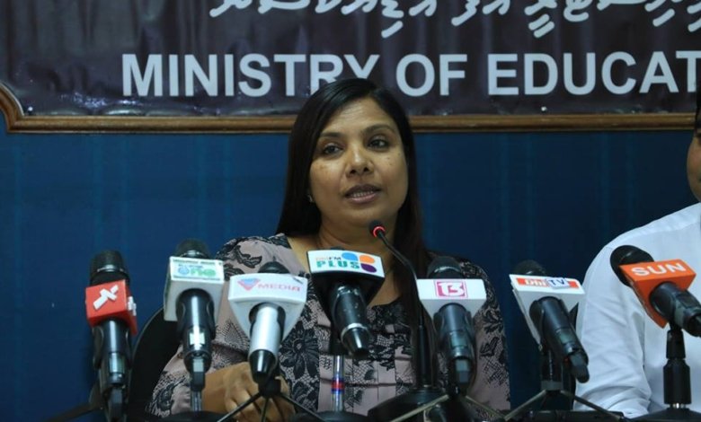 minister aishath shiham2