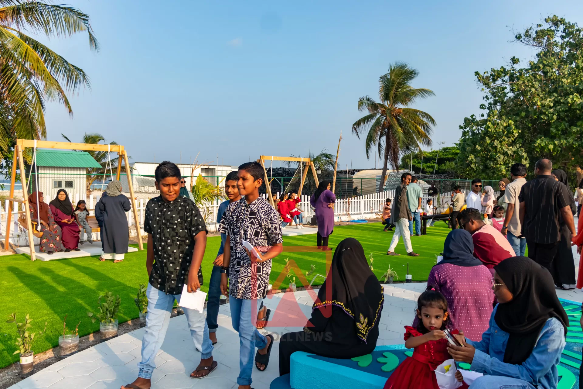 Manadhoo Park Opening 8410
