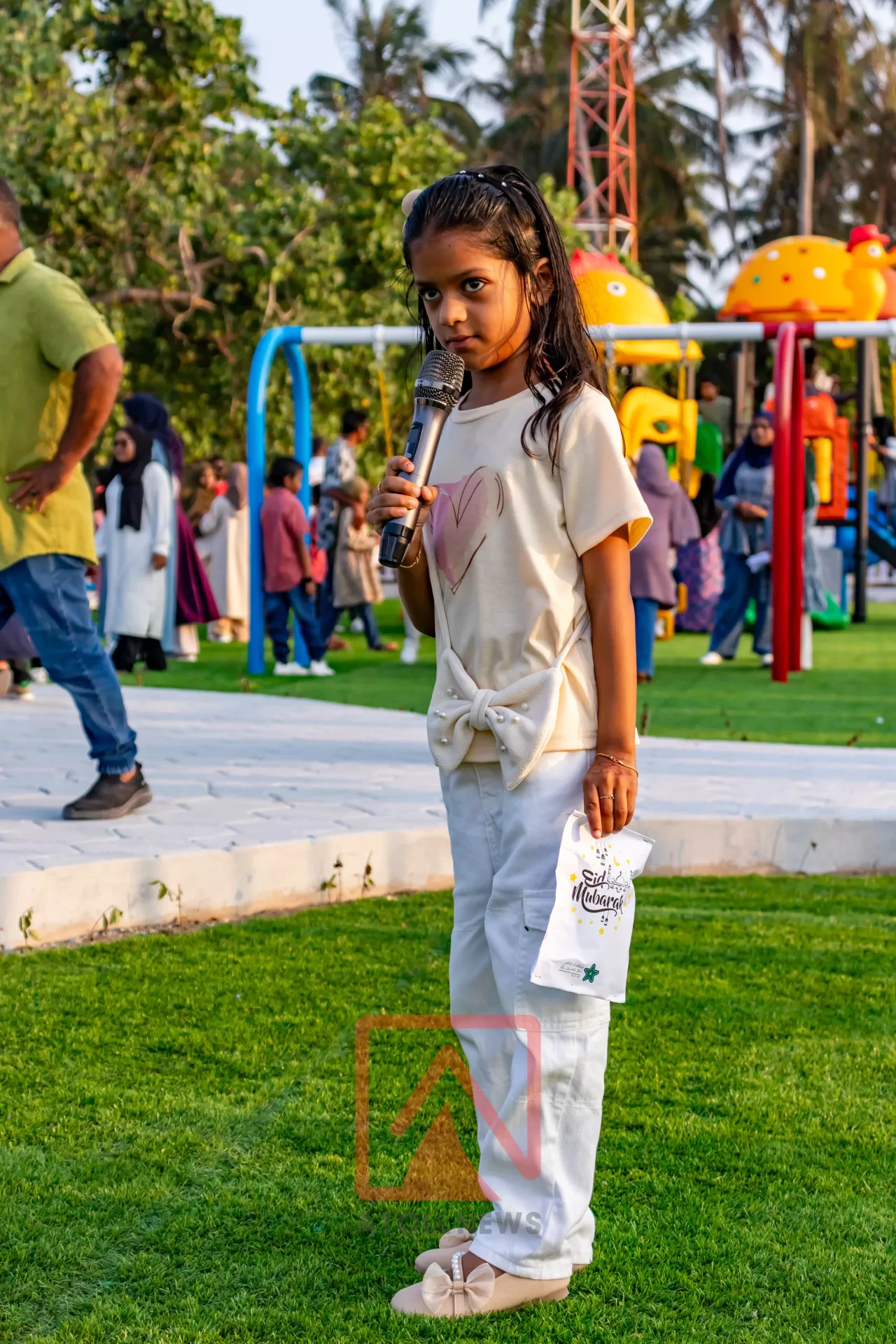 Manadhoo Park Opening 8500