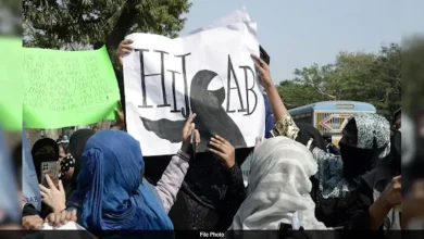 High Court hijaab