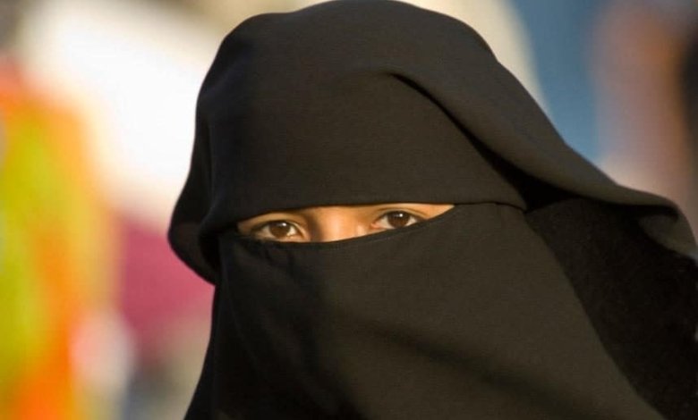 Woman wearing niqa 2679987a xlarge trans NvBQzQNjv4BqqVzuuqpFlyLIwiB6NTmJwfSVWeZ vEN7c6bHu2jJnT8